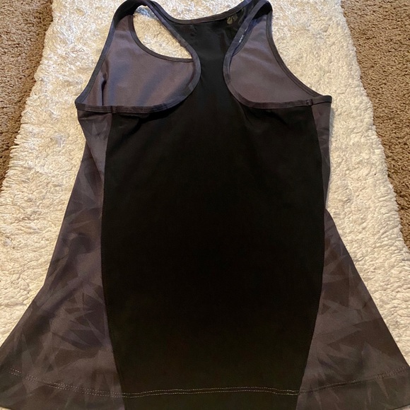Ideal Fit Tank Top - Picture 3 of 3